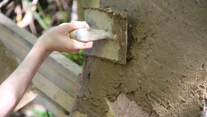 Applying a clay plaster